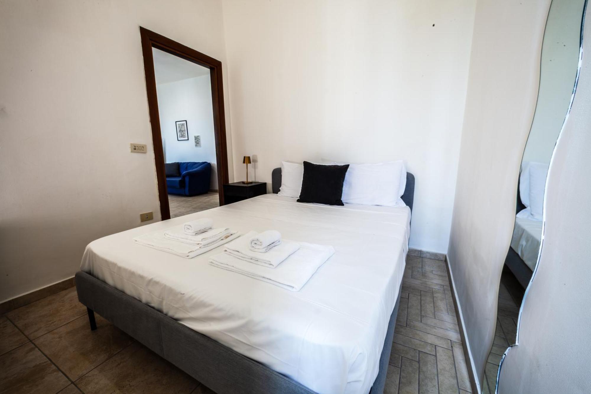 Mh Suites Rooms Apartments Bacoli Habitación foto